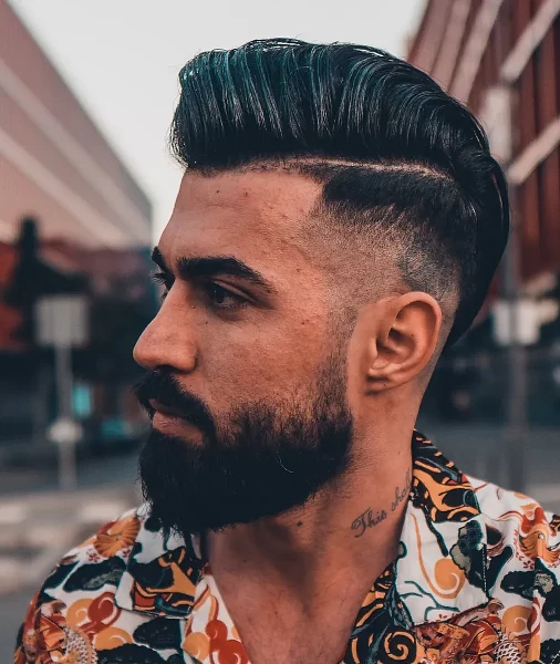 Men's hairstyle medium